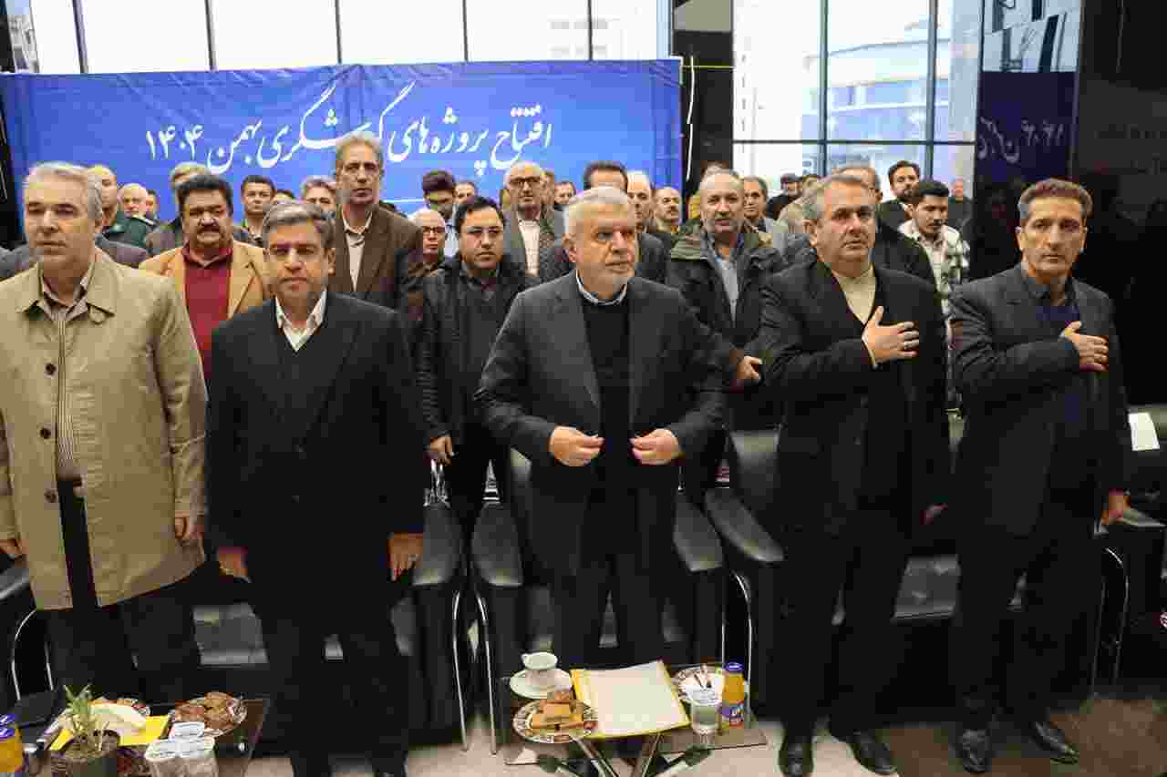   زیرسازی و آسفالت ریزی ۲۱۴ هزار مترمربع از معابر ۴ روستای سرعین افتتاح شد